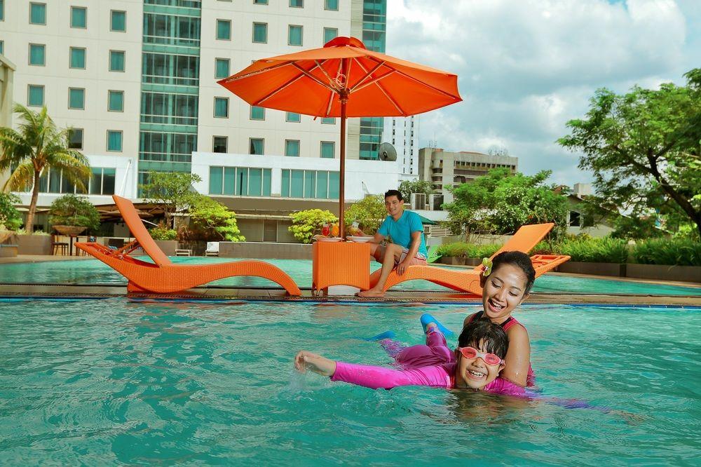 Park Hotel Cawang Jakarta Exterior foto