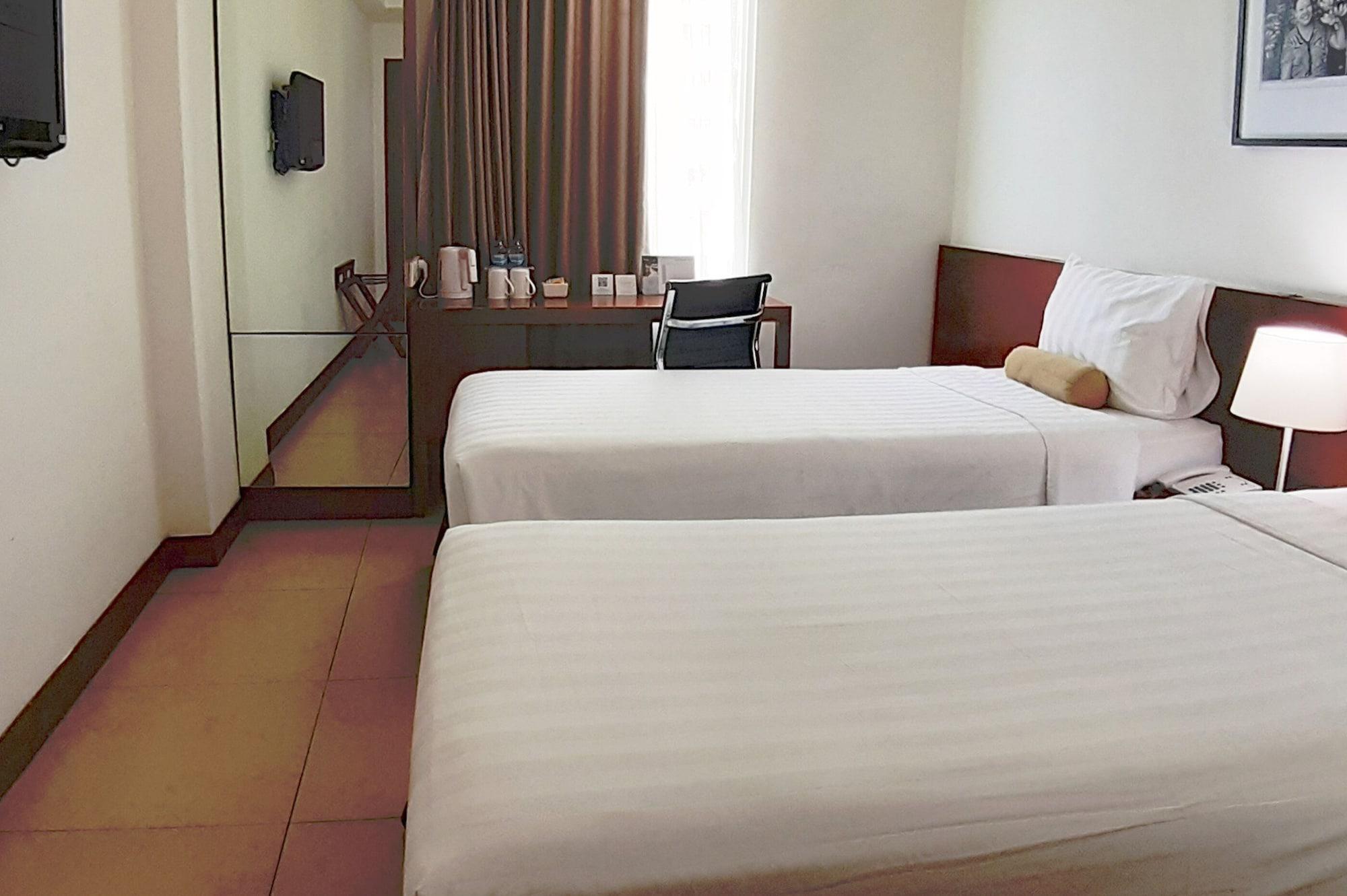 Park Hotel Cawang Jakarta Exterior foto