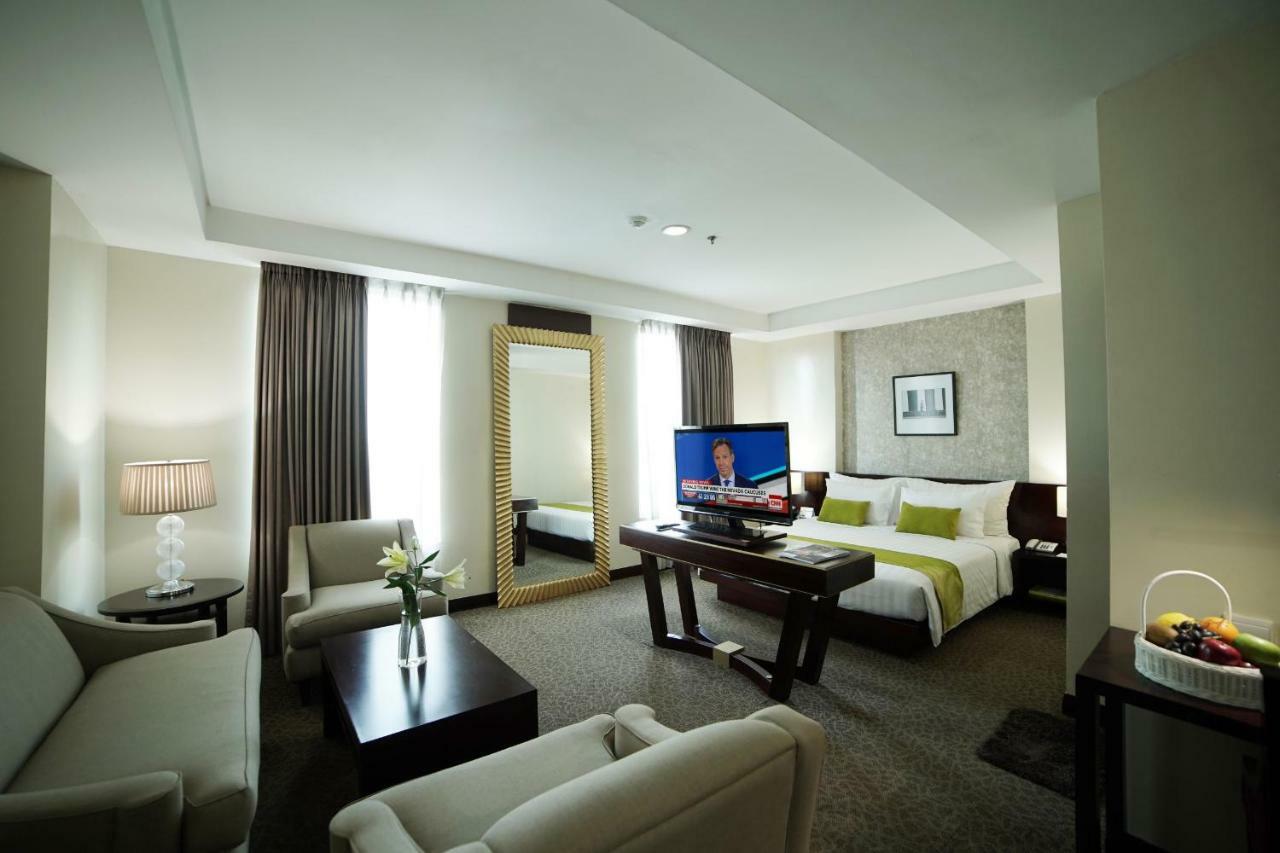 Park Hotel Cawang Jakarta Exterior foto